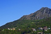 01 Pizzo di Spino (958 m) visto da Ambria di Zogno
